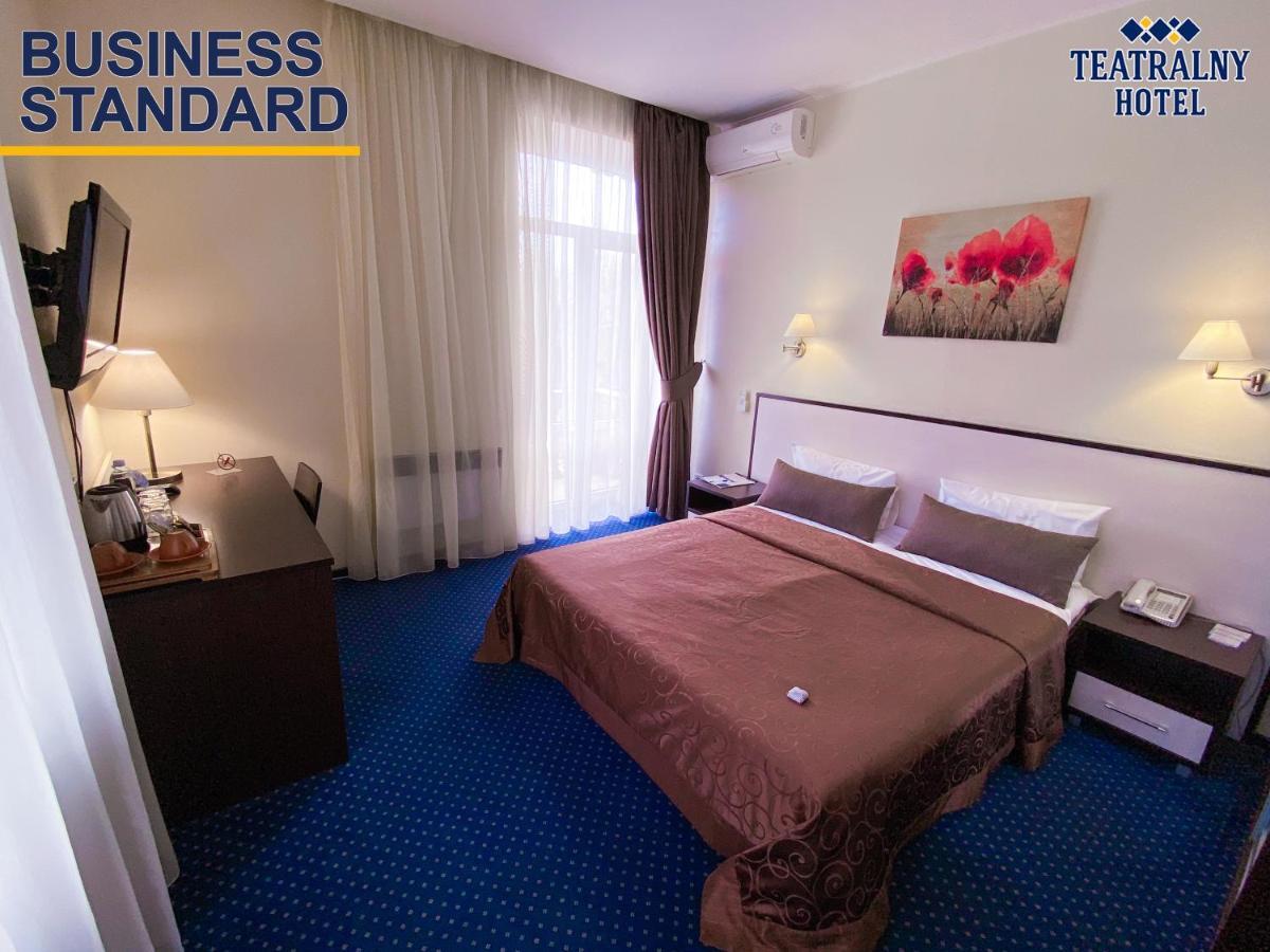 Teatralny Hotel Zaporizhia Exterior foto
