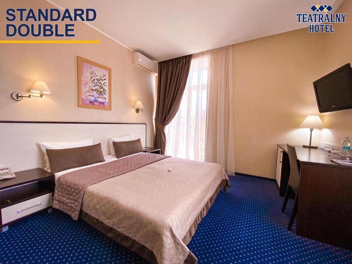 Teatralny Hotel Zaporizhia Exterior foto