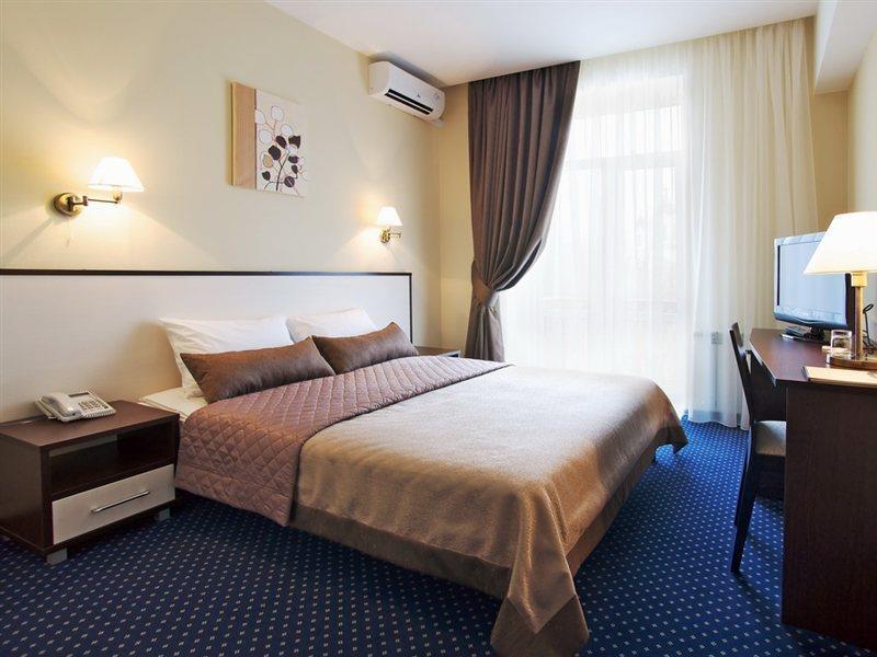 Teatralny Hotel Zaporizhia Exterior foto